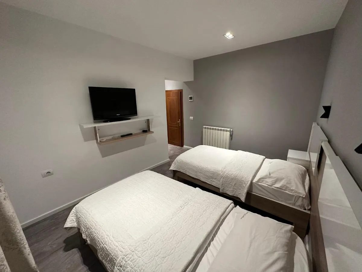 Hotel Gjallica Kukes