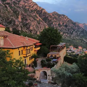 Merlika -inside The Castle- Bed & Breakfast